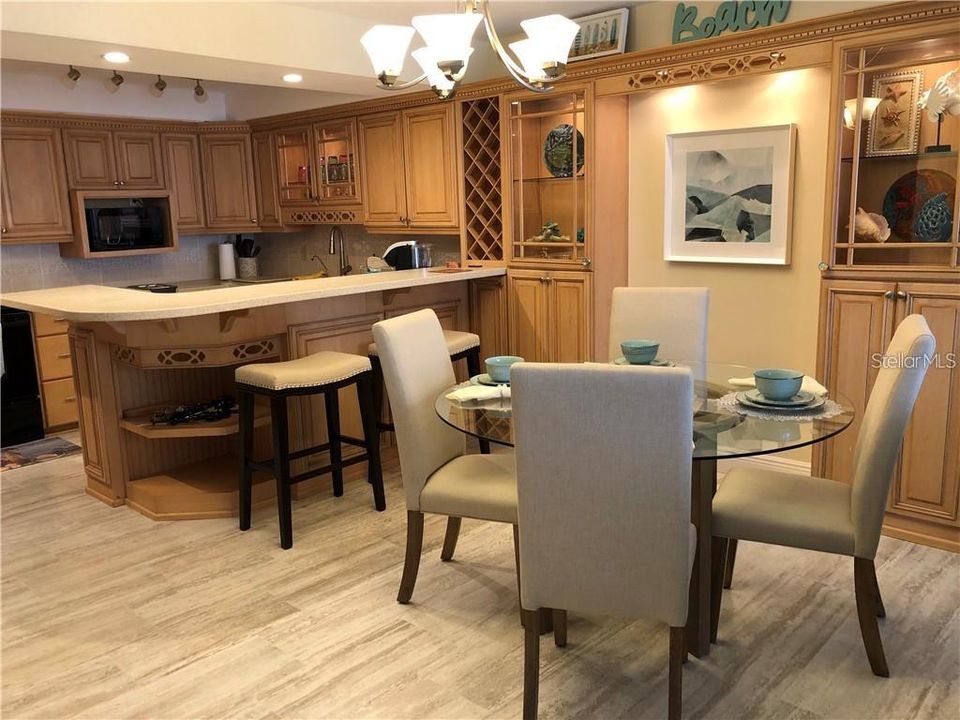 For Rent: $6,000 (2 beds, 2 baths, 1298 Square Feet)