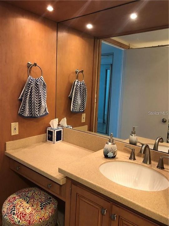 For Rent: $6,000 (2 beds, 2 baths, 1298 Square Feet)