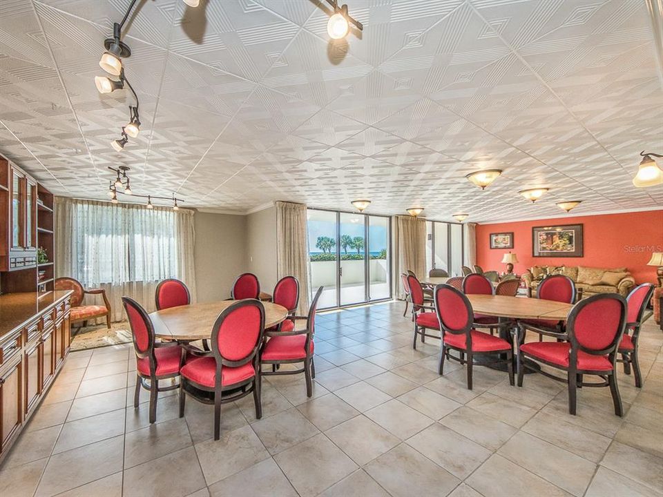 For Rent: $6,000 (2 beds, 2 baths, 1298 Square Feet)