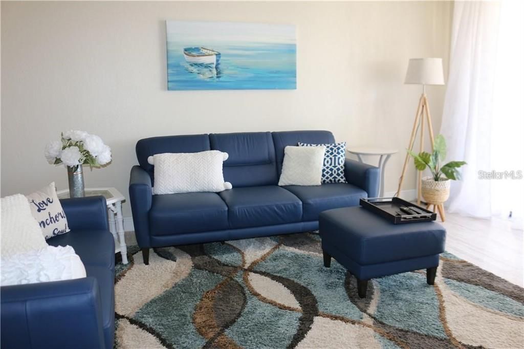 For Rent: $6,000 (2 beds, 2 baths, 1298 Square Feet)