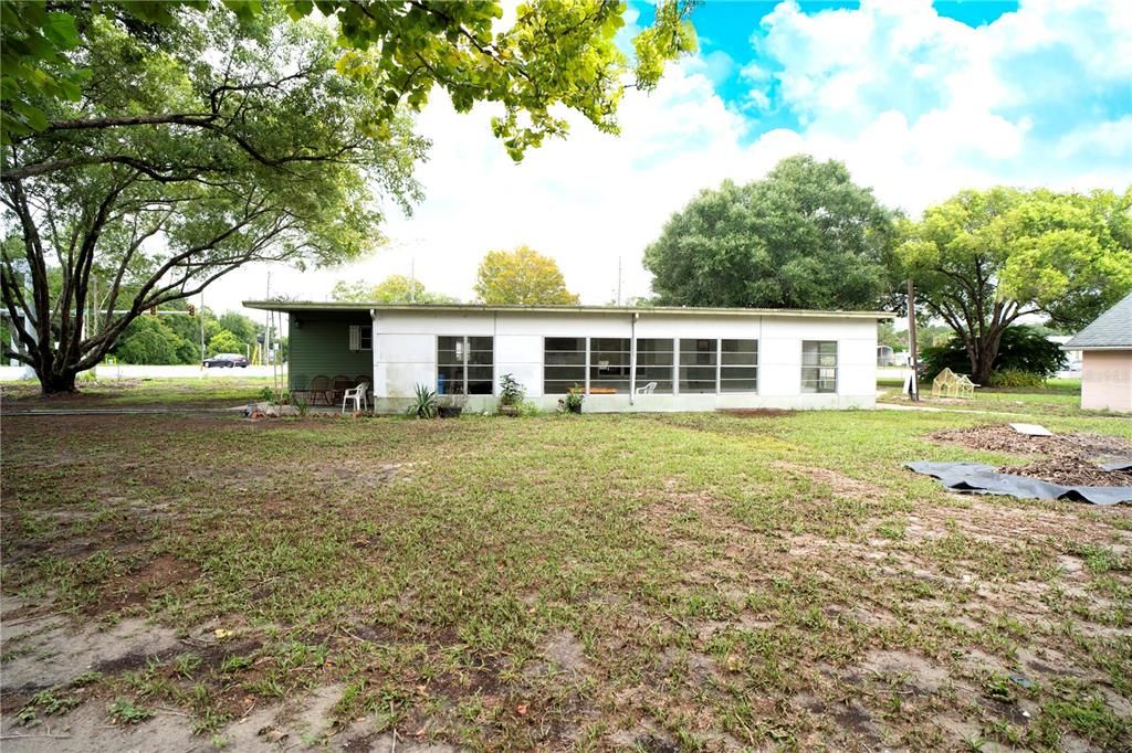Active With Contract: $675,000 (3 beds, 1 baths, 1440 Square Feet)
