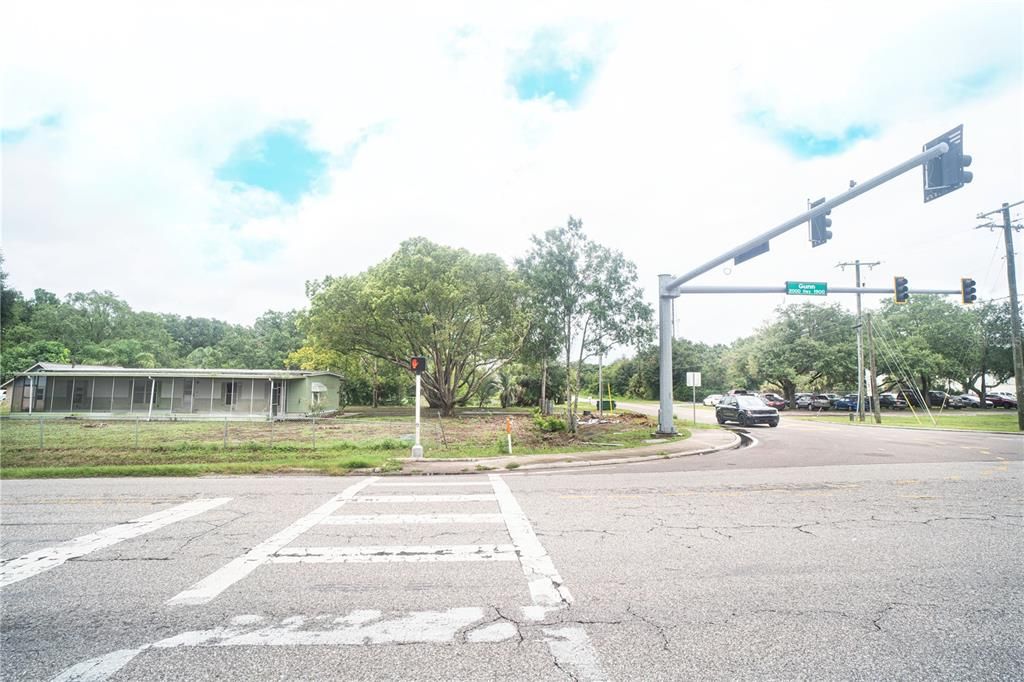 Active With Contract: $675,000 (3 beds, 1 baths, 1440 Square Feet)