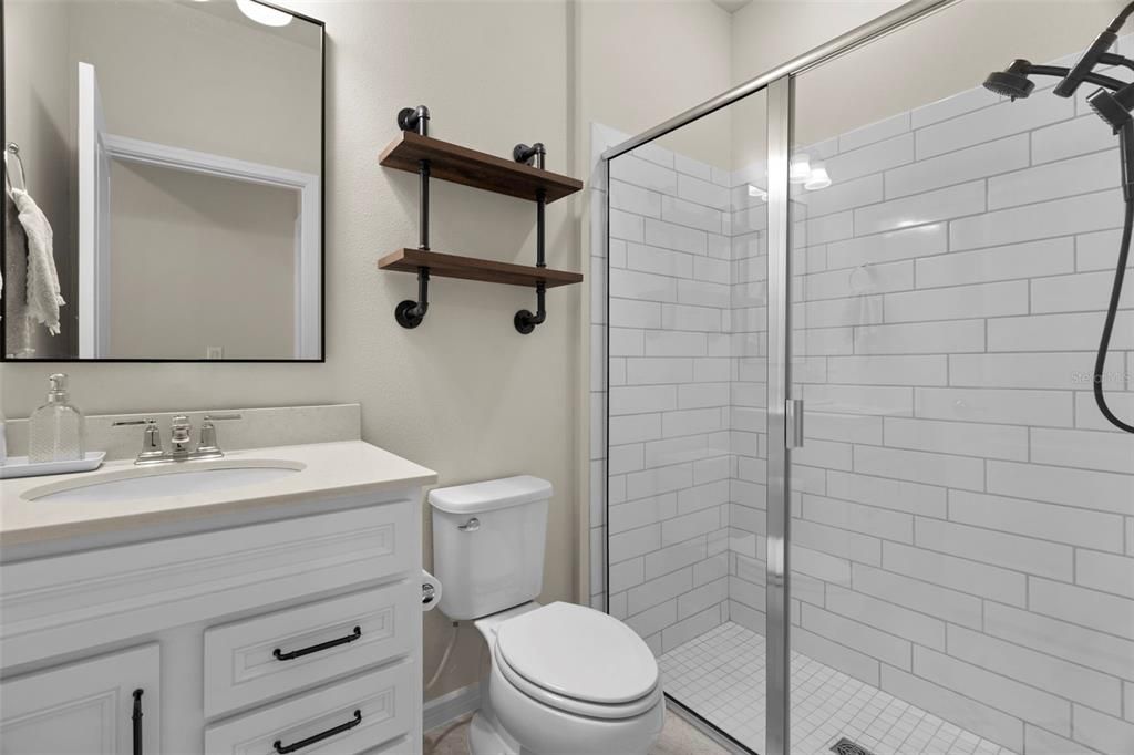 For Rent: $3,099 (5 beds, 3 baths, 2615 Square Feet)