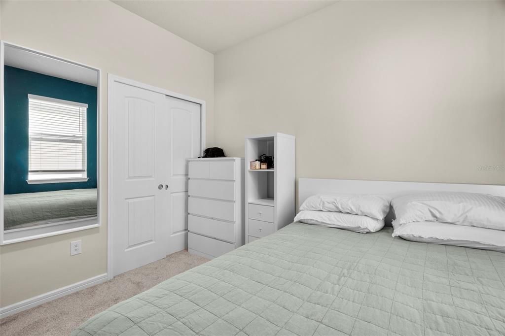 For Rent: $3,099 (5 beds, 3 baths, 2615 Square Feet)