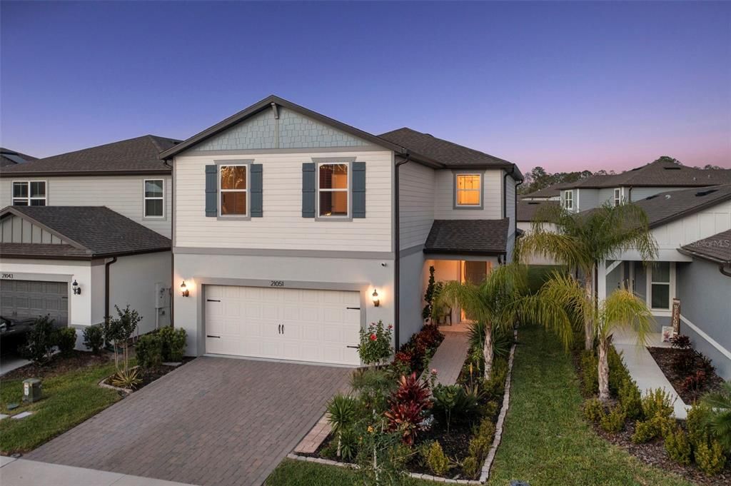 For Rent: $3,099 (5 beds, 3 baths, 2615 Square Feet)