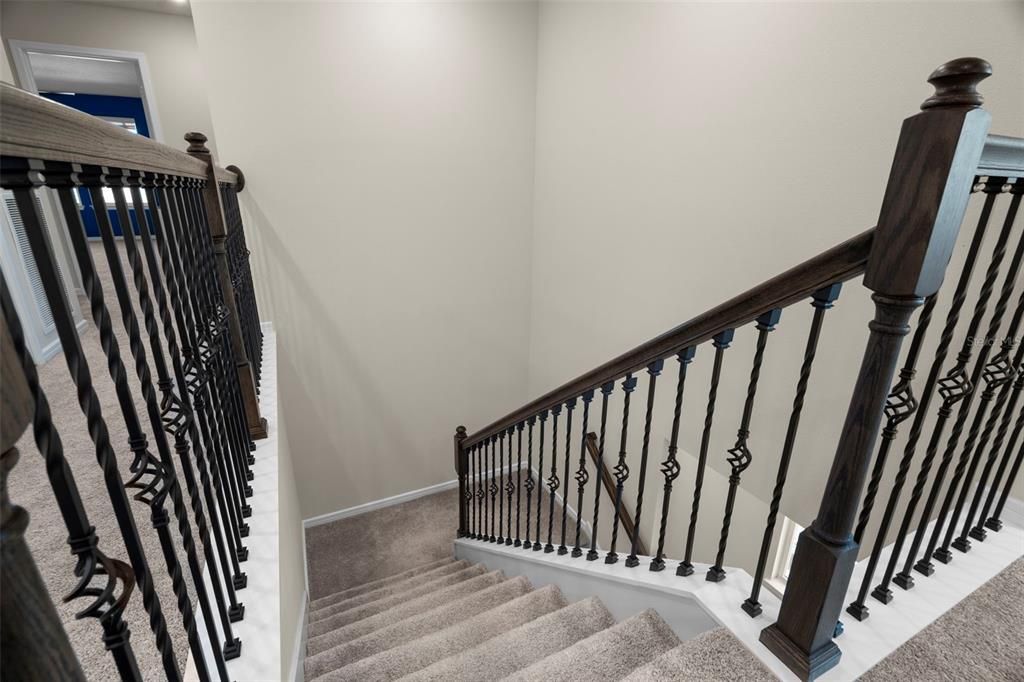 For Rent: $3,099 (5 beds, 3 baths, 2615 Square Feet)