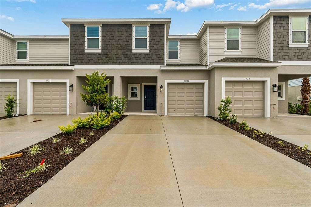 For Rent: $2,200 (3 beds, 2 baths, 1404 Square Feet)