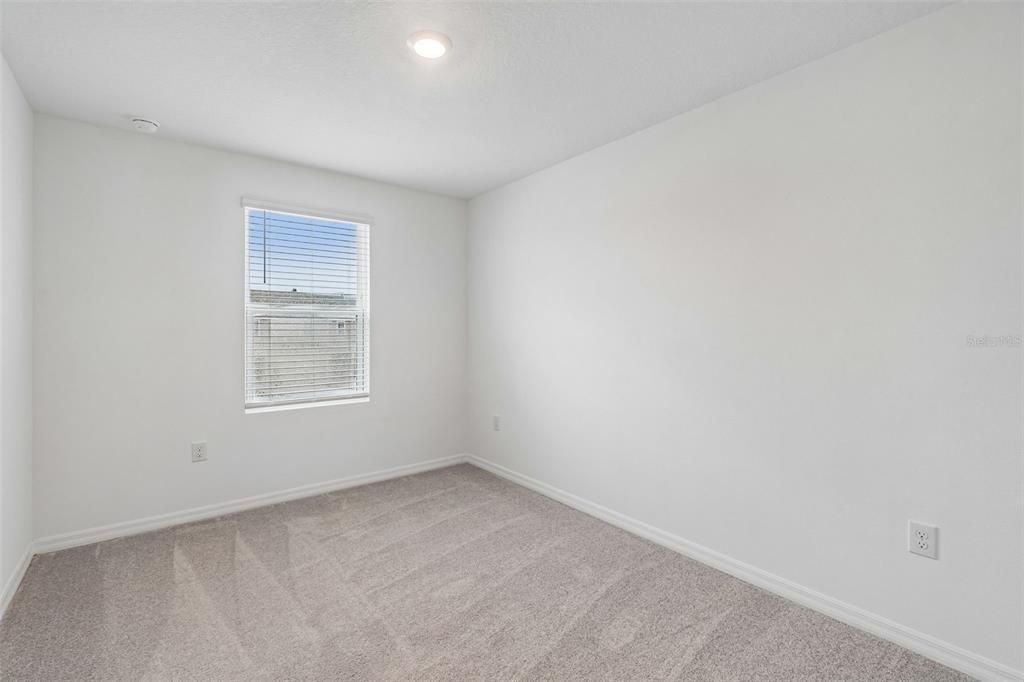 For Rent: $2,200 (3 beds, 2 baths, 1404 Square Feet)