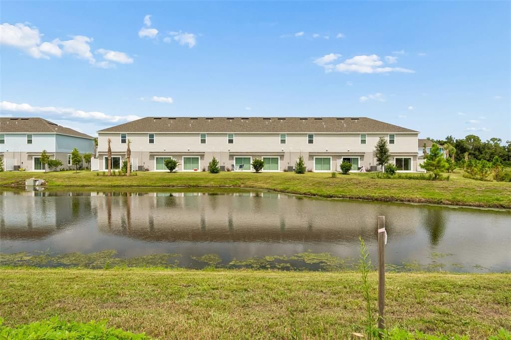 For Rent: $2,200 (3 beds, 2 baths, 1404 Square Feet)