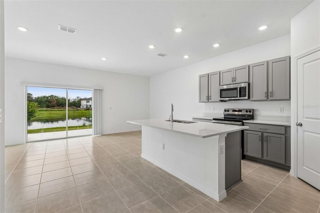 For Rent: $2,200 (3 beds, 2 baths, 1404 Square Feet)