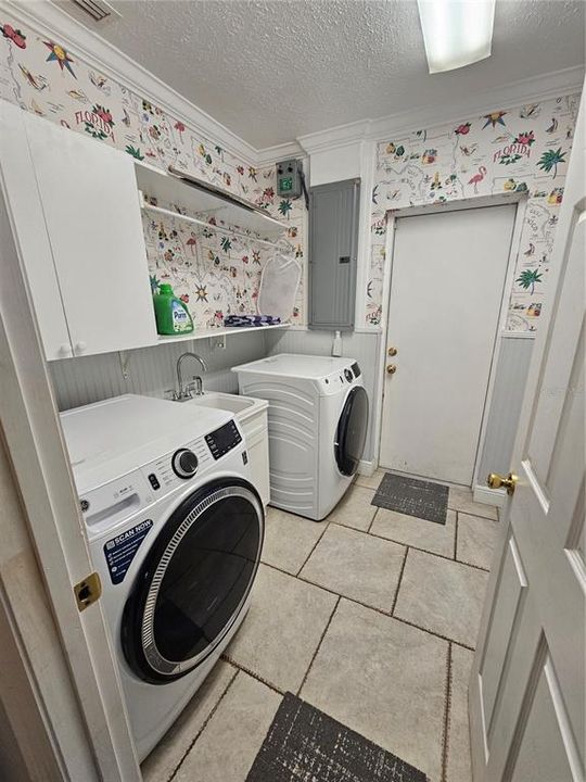 В аренду: $3,900 (3 спален, 2 ванн, 2252 Квадратных фут)