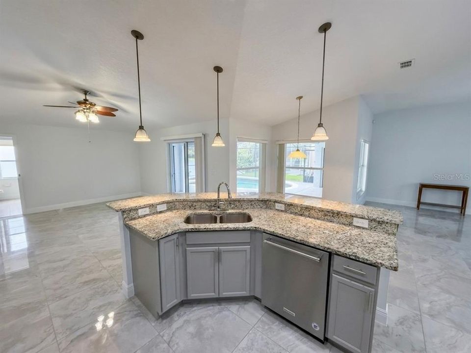 For Sale: $499,900 (4 beds, 3 baths, 2351 Square Feet)