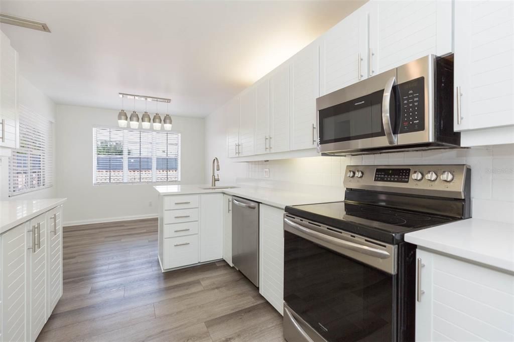 For Rent: $4,800 (2 beds, 2 baths, 1535 Square Feet)
