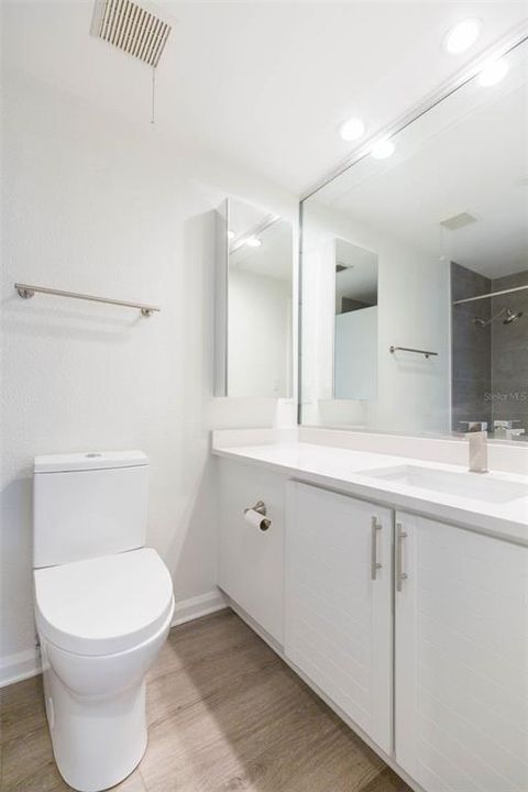 For Rent: $4,800 (2 beds, 2 baths, 1535 Square Feet)