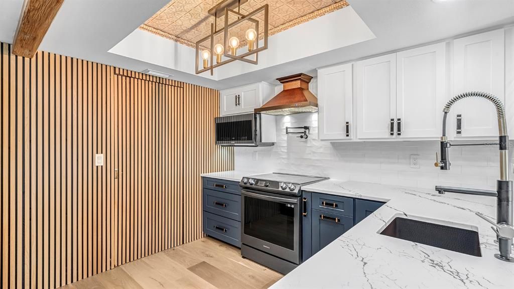 For Rent: $2,700 (2 beds, 2 baths, 1280 Square Feet)