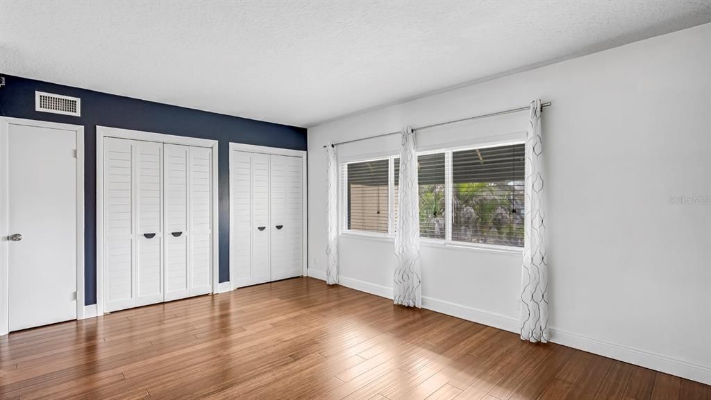 For Rent: $2,700 (2 beds, 2 baths, 1280 Square Feet)