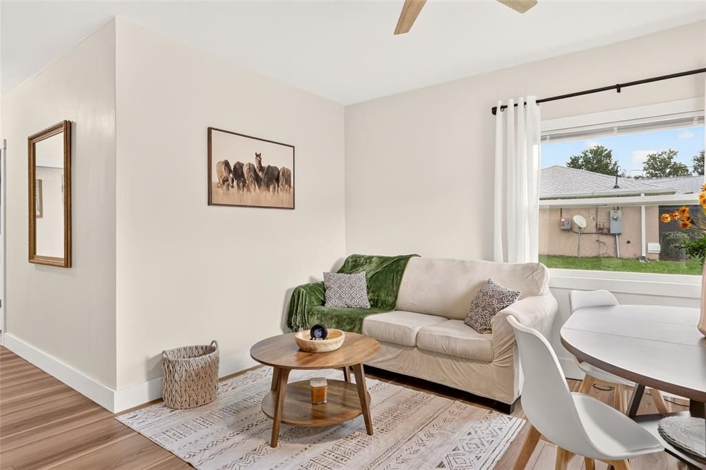 For Rent: $1,650 (2 beds, 2 baths, 1101 Square Feet)