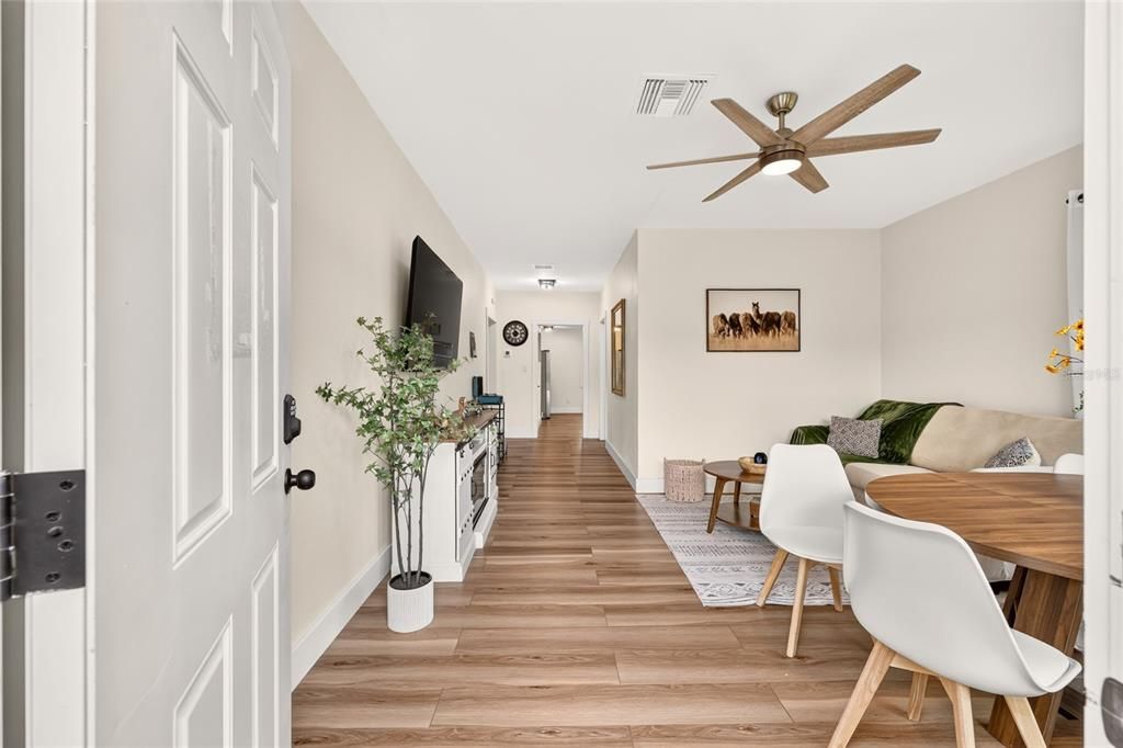 For Rent: $1,650 (2 beds, 2 baths, 1101 Square Feet)