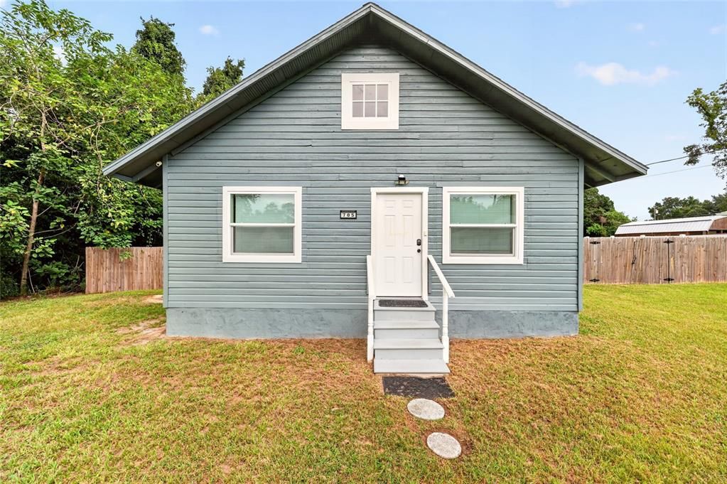 For Rent: $1,650 (2 beds, 2 baths, 1101 Square Feet)
