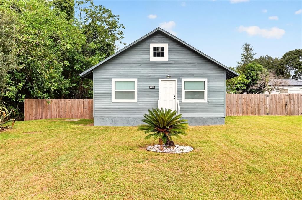 For Rent: $1,650 (2 beds, 2 baths, 1101 Square Feet)