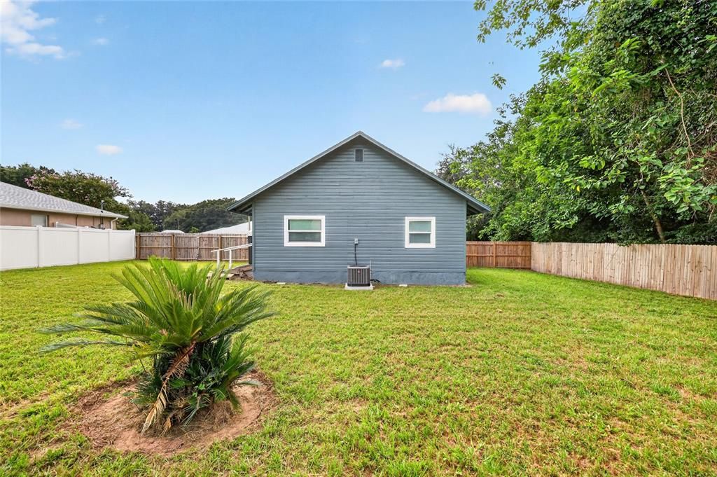 For Rent: $1,650 (2 beds, 2 baths, 1101 Square Feet)