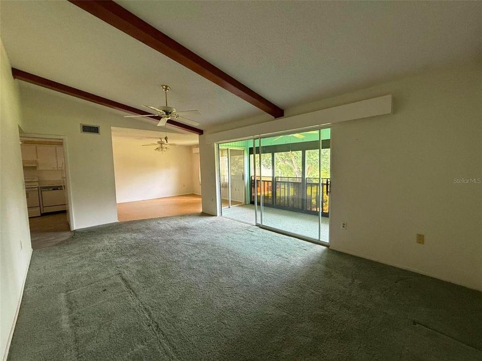 На продажу: $145,000 (2 спален, 2 ванн, 1059 Квадратных фут)