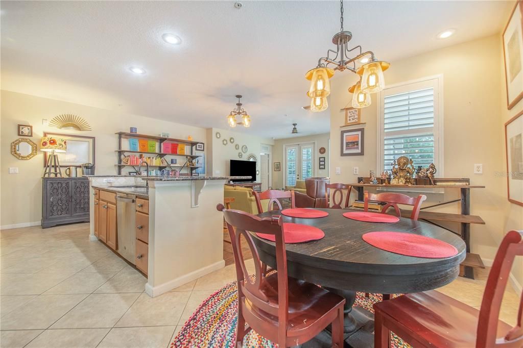 En Venta: $640,000 (3 camas, 2 baños, 1412 Pies cuadrados)