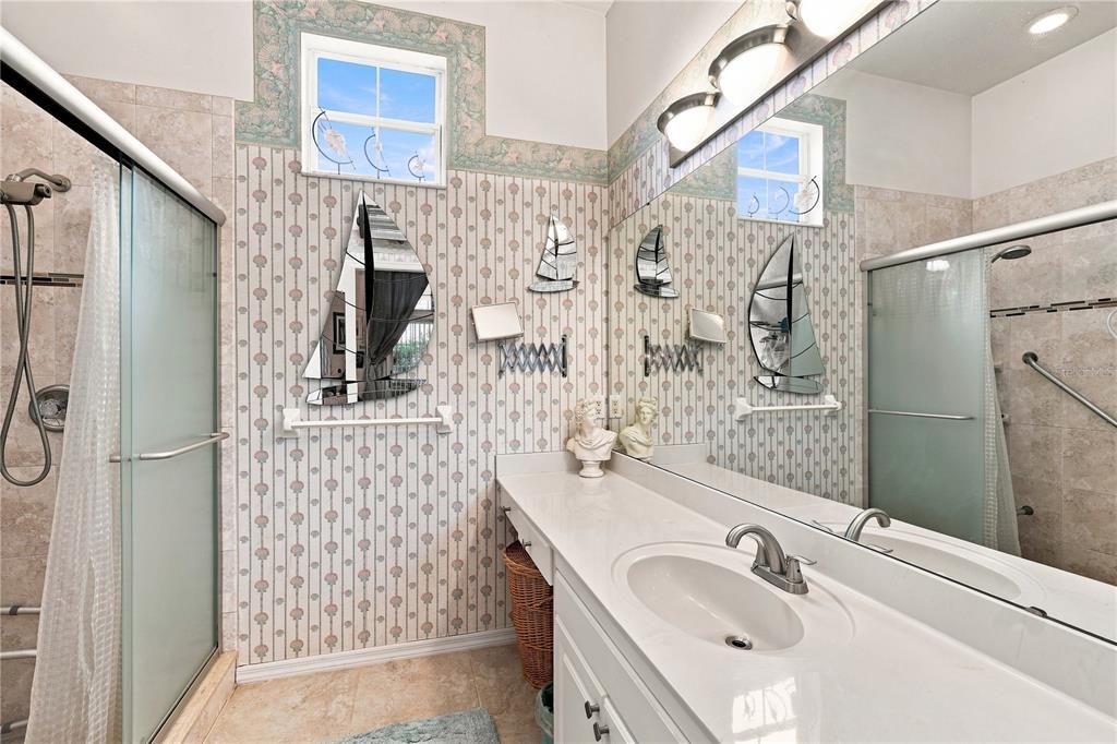 For Sale: $419,900 (2 beds, 2 baths, 1198 Square Feet)