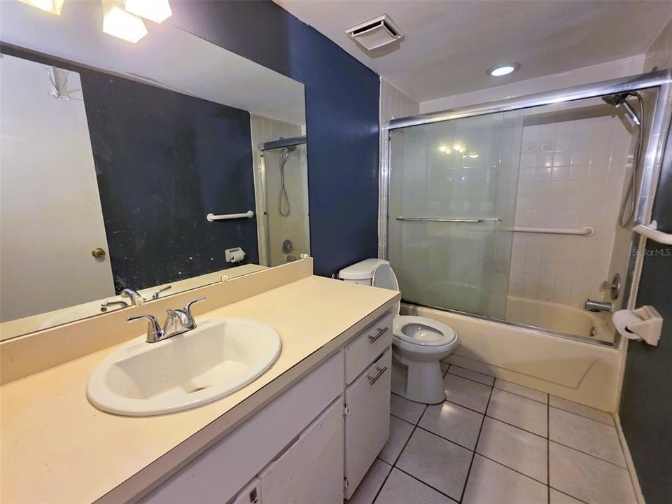 For Sale: $264,900 (3 beds, 3 baths, 1476 Square Feet)