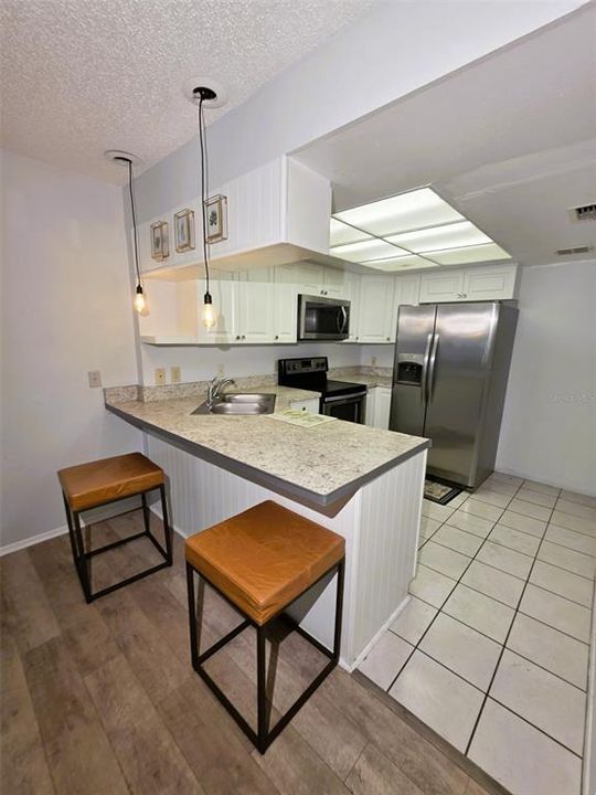 For Sale: $264,900 (3 beds, 3 baths, 1476 Square Feet)
