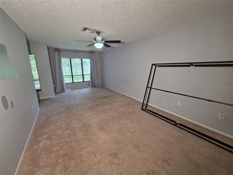 For Sale: $264,900 (3 beds, 3 baths, 1476 Square Feet)