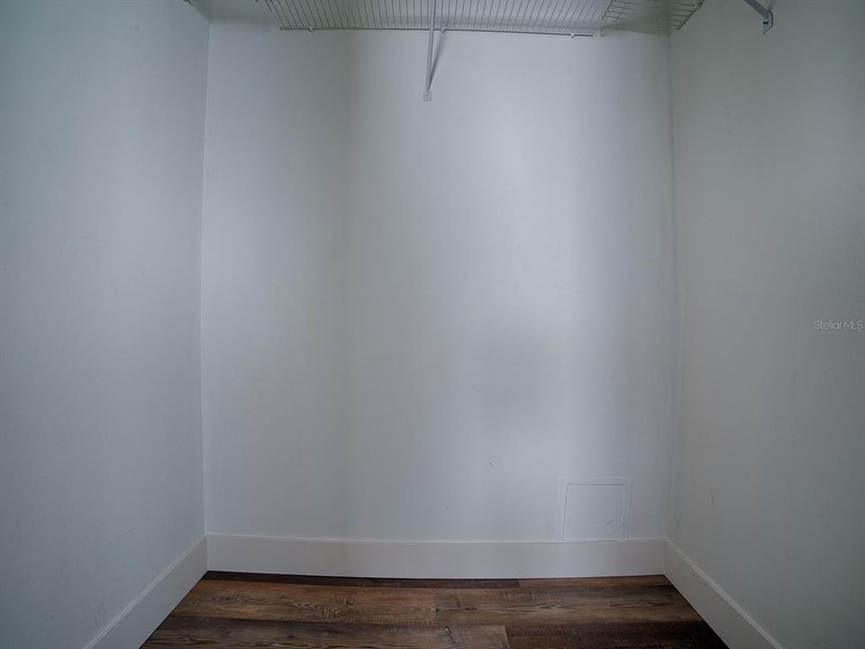 For Sale: $145,000 (2 beds, 2 baths, 1040 Square Feet)