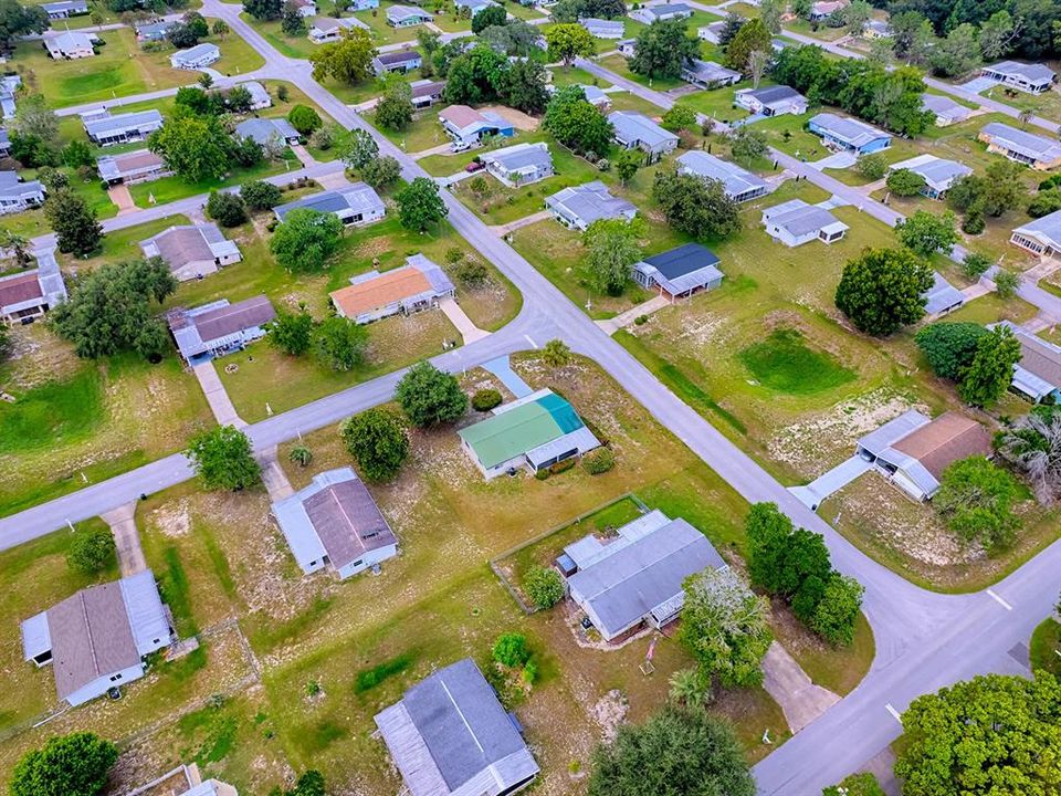 For Sale: $145,000 (2 beds, 2 baths, 1040 Square Feet)