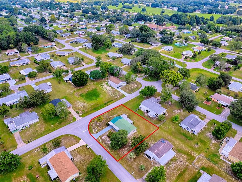 For Sale: $145,000 (2 beds, 2 baths, 1040 Square Feet)