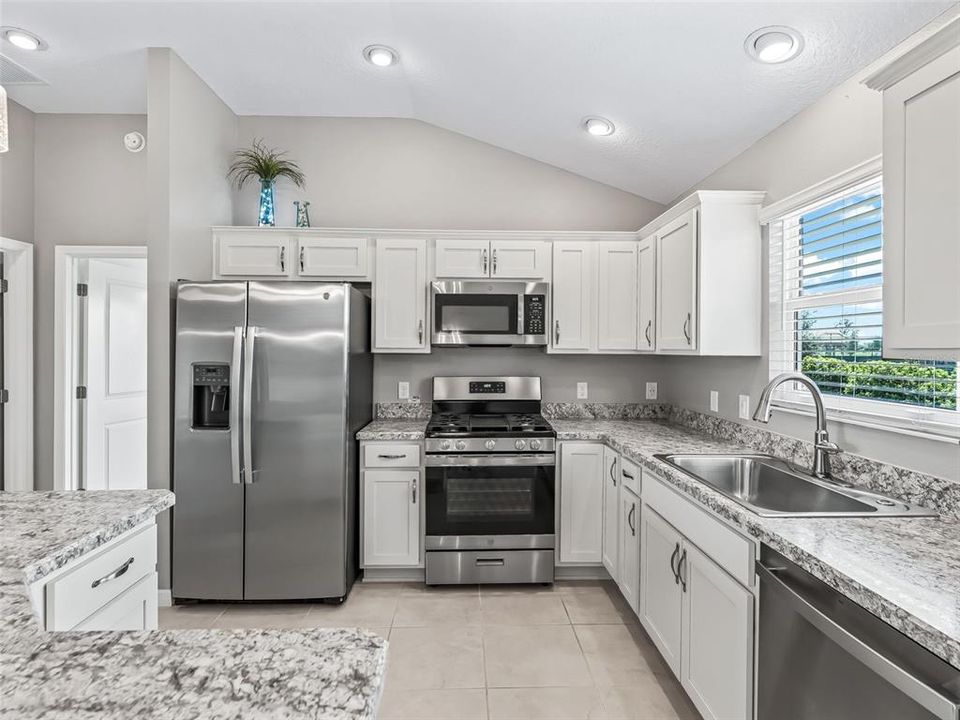 En Venta: $379,900 (3 camas, 2 baños, 1392 Pies cuadrados)
