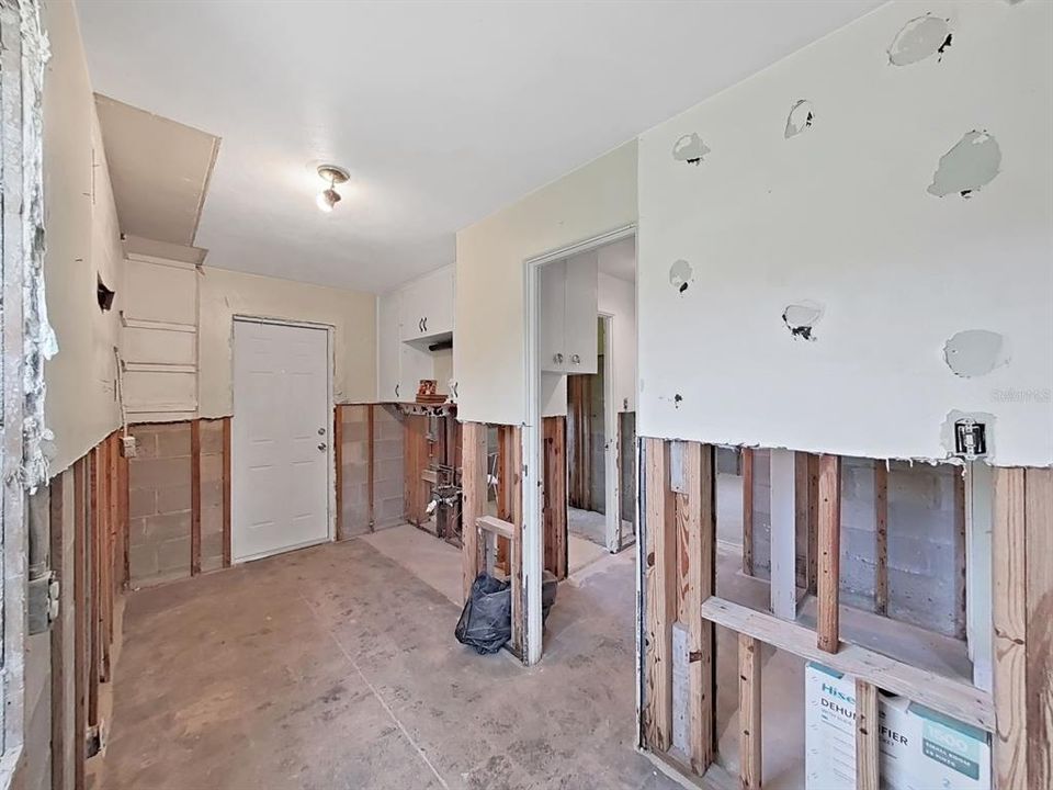 На продажу: $299,000 (3 спален, 0 ванн, 1387 Квадратных фут)