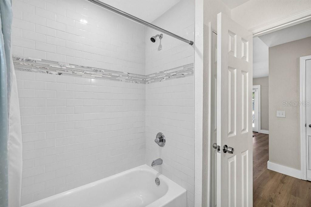 Activo con contrato: $685,000 (3 camas, 3 baños, 1826 Pies cuadrados)