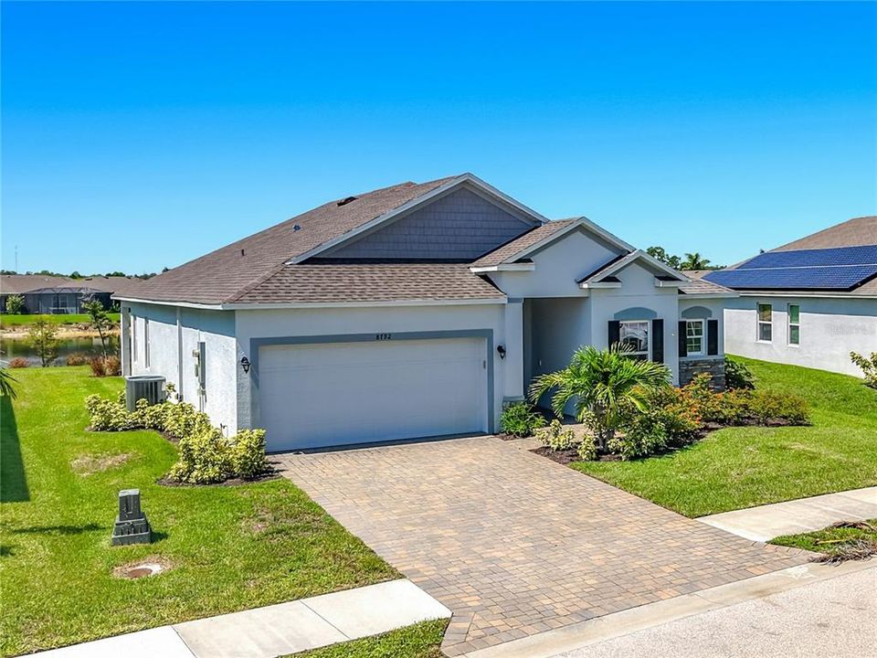 For Sale: $399,000 (4 beds, 2 baths, 2003 Square Feet)