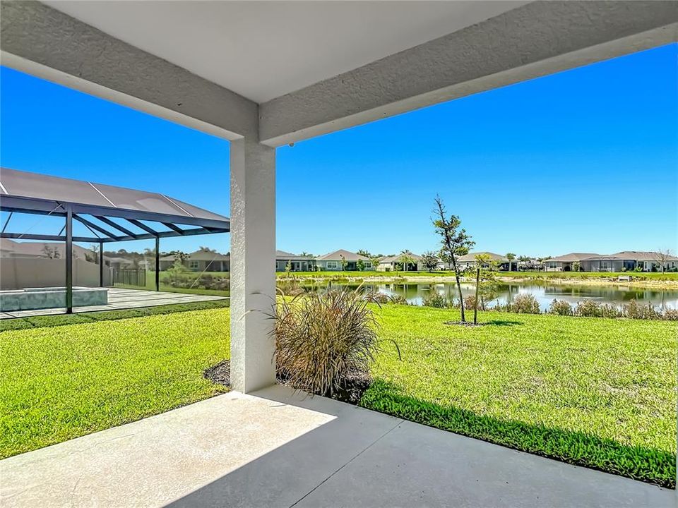 For Sale: $399,000 (4 beds, 2 baths, 2003 Square Feet)