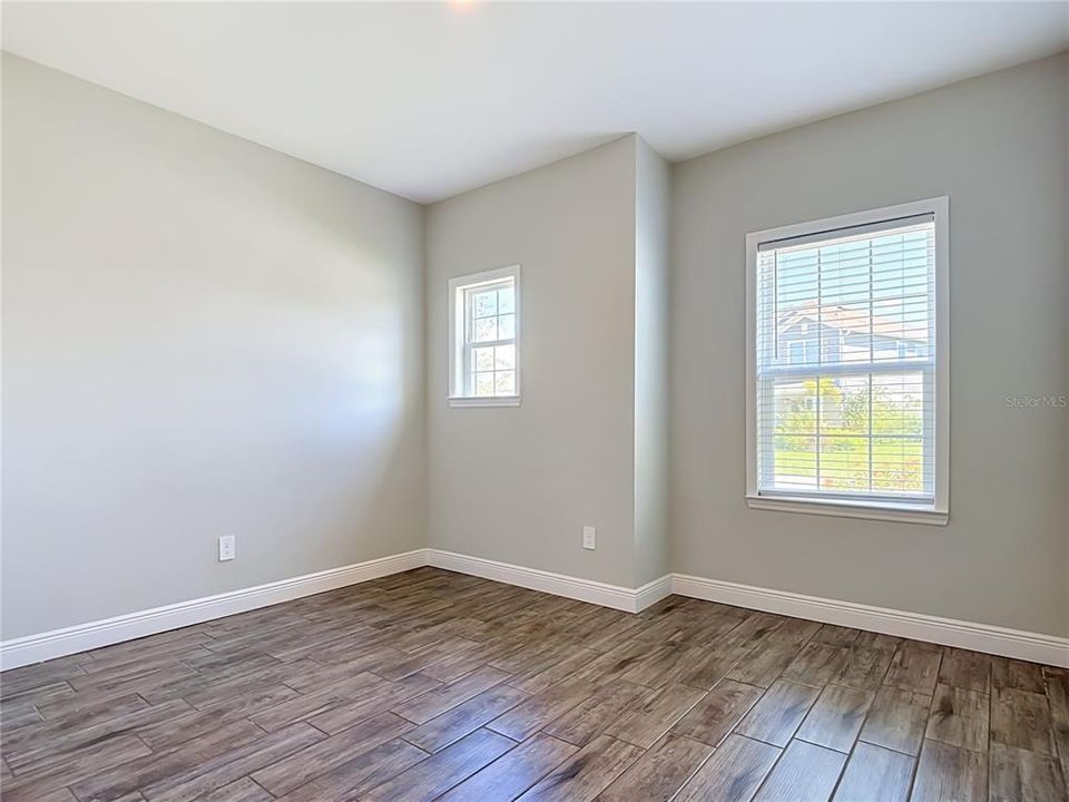 For Sale: $399,000 (4 beds, 2 baths, 2003 Square Feet)