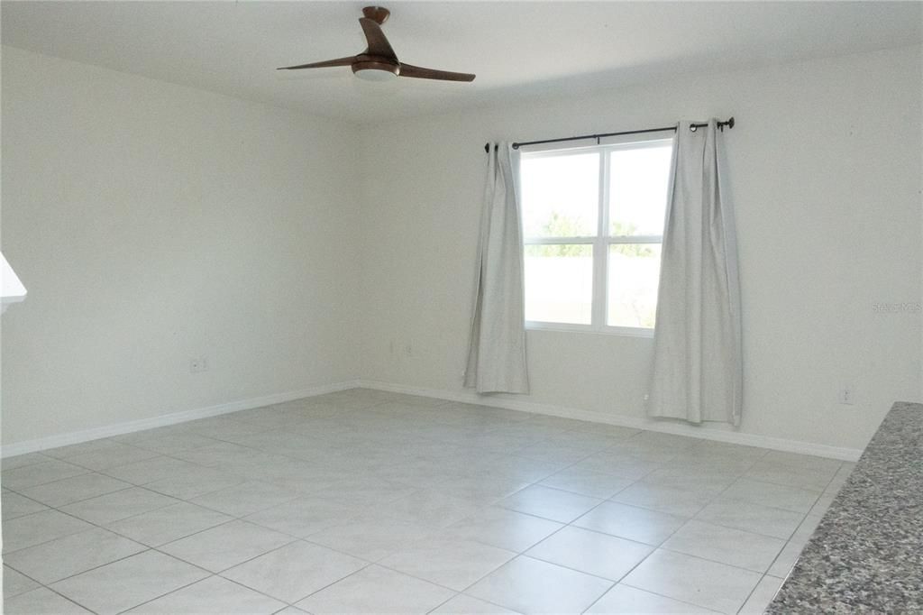 For Sale: $550,000 (5 beds, 3 baths, 2626 Square Feet)