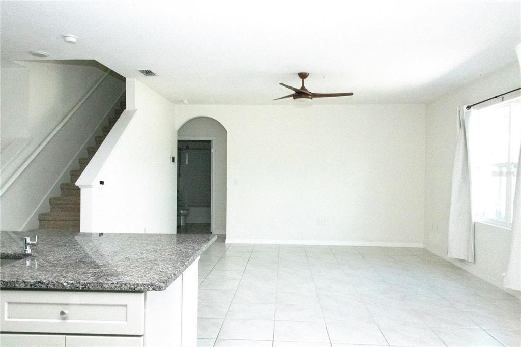 For Sale: $550,000 (5 beds, 3 baths, 2626 Square Feet)