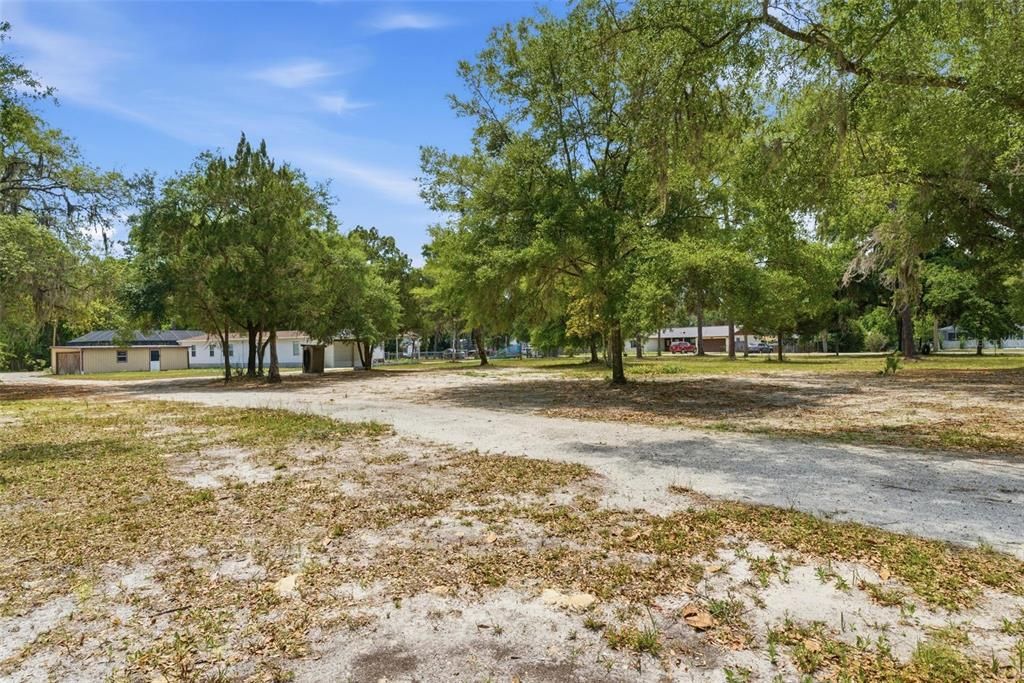For Sale: $310,000 (3 beds, 2 baths, 1947 Square Feet)