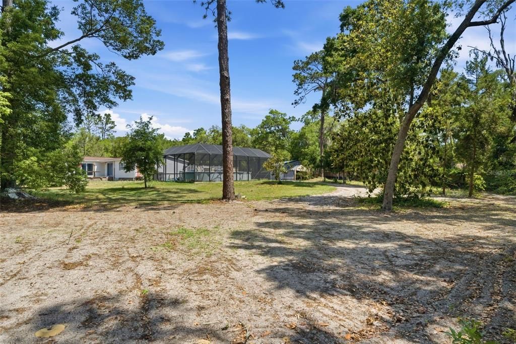 For Sale: $310,000 (3 beds, 2 baths, 1947 Square Feet)