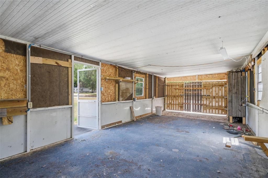 For Sale: $310,000 (3 beds, 2 baths, 1947 Square Feet)