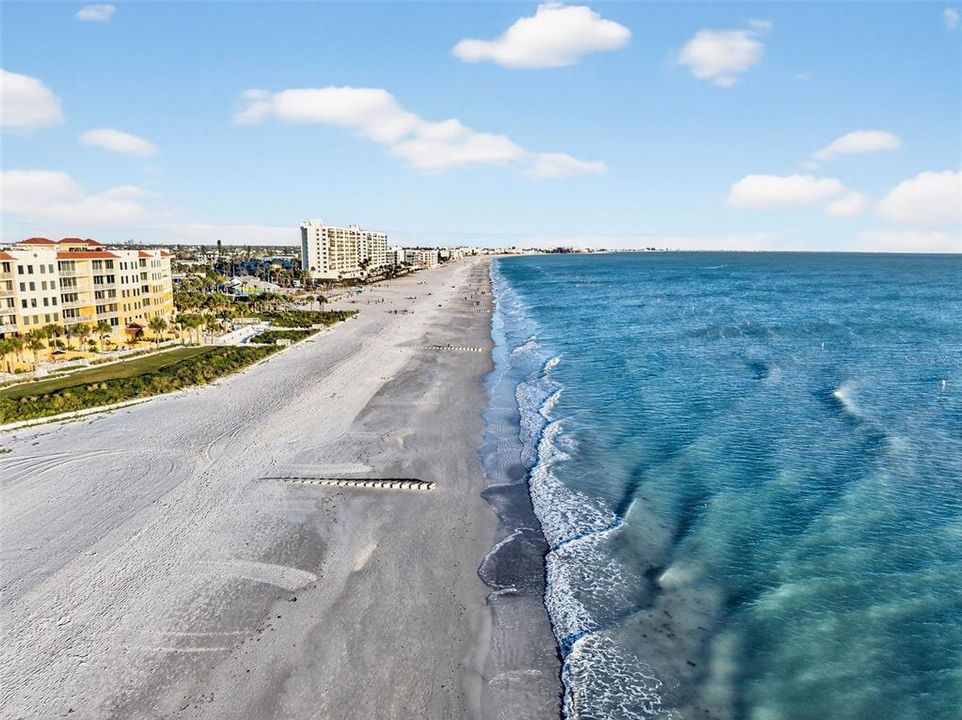 En Venta: $655,000 (0.12 acres)