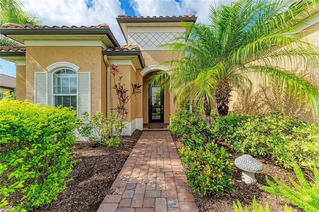 For Sale: $937,000 (3 beds, 3 baths, 2809 Square Feet)