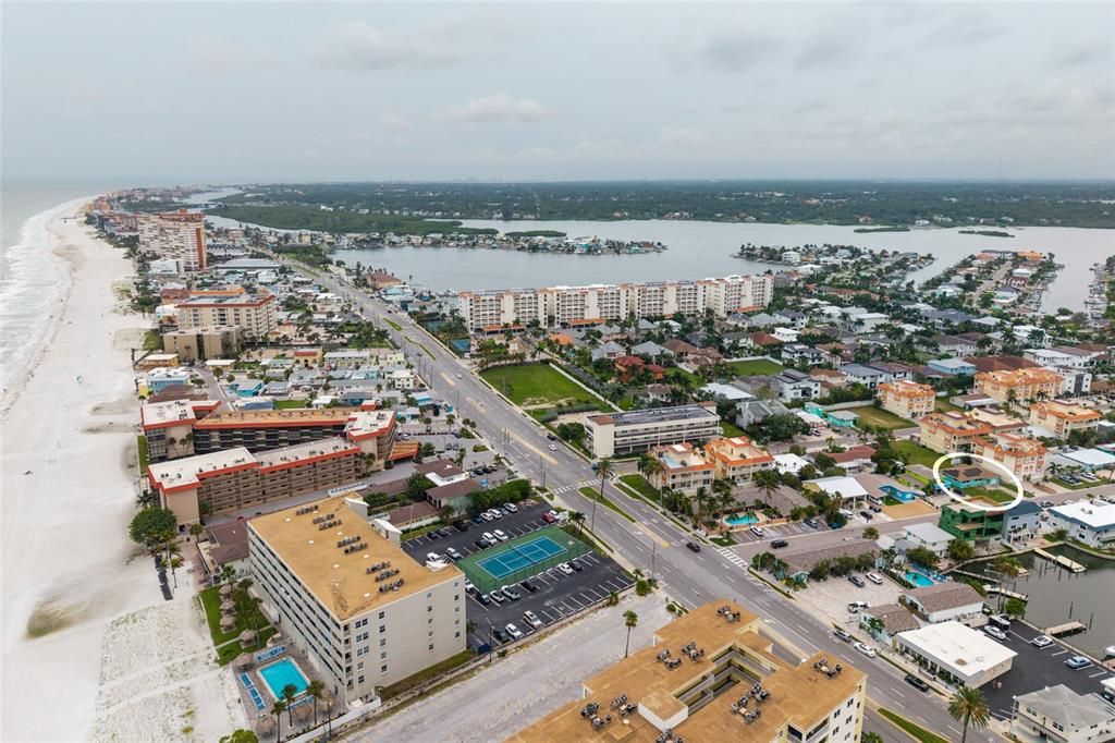 En Venta: $599,000 (3 camas, 2 baños, 1106 Pies cuadrados)