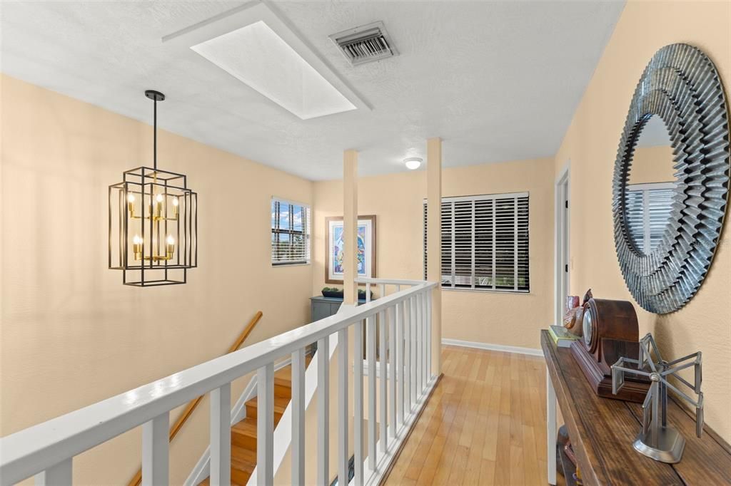For Sale: $749,900 (3 beds, 4 baths, 2370 Square Feet)