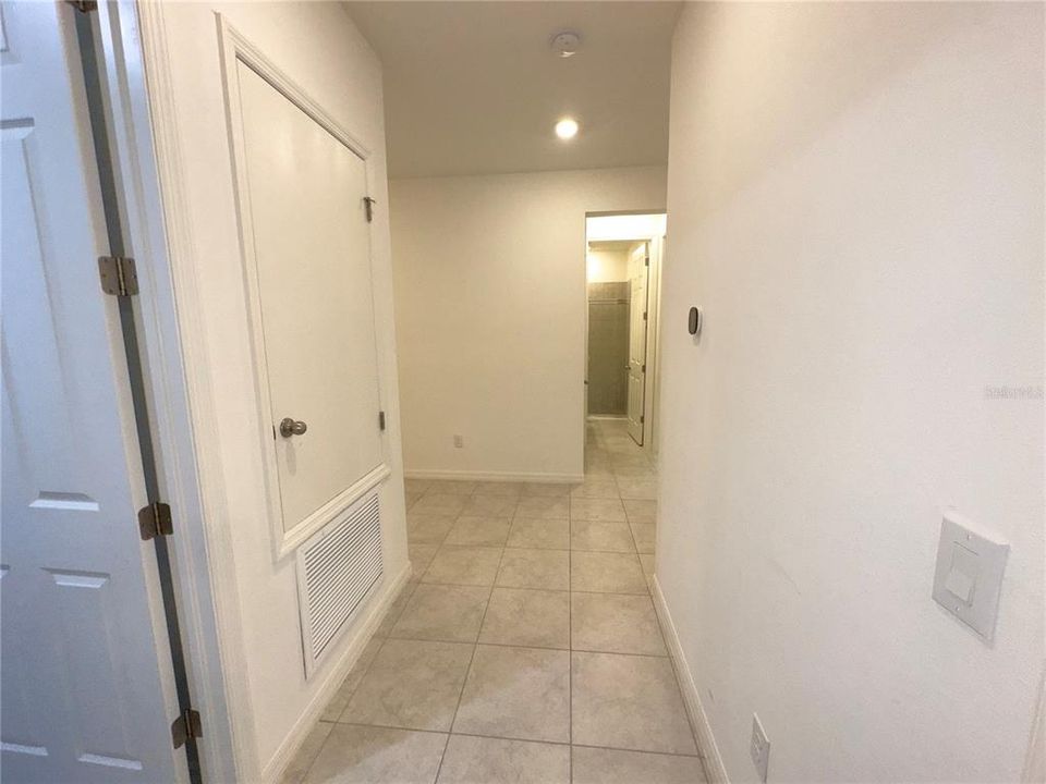 For Rent: $3,240 (3 beds, 3 baths, 2014 Square Feet)